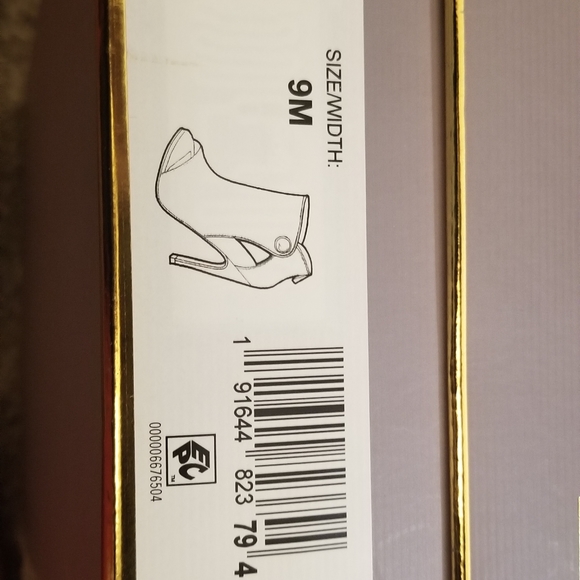 Louise et Cie ILLISA  LO-ILLISA - Demure Pink Kidsuede 9M Open Toe Bootie - Picture 16 of 16